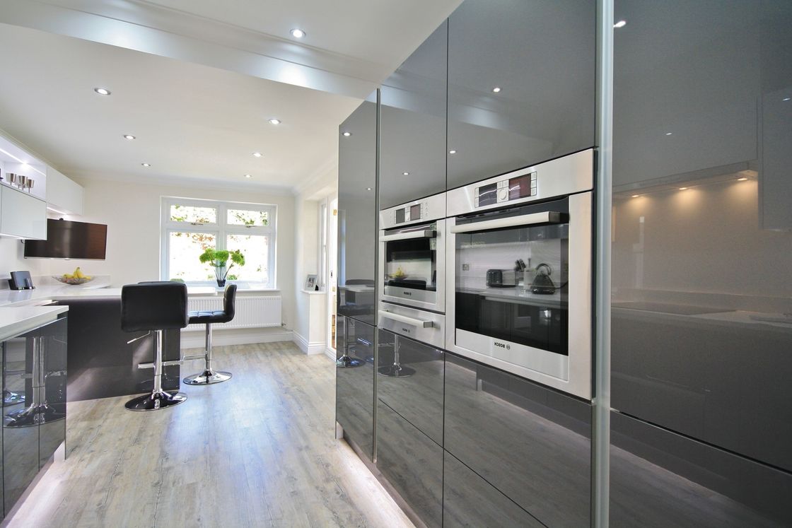 Muy resistente al agua / OEM gabinete de cocina brillante para cocina de casa estilo de diseño moderno
