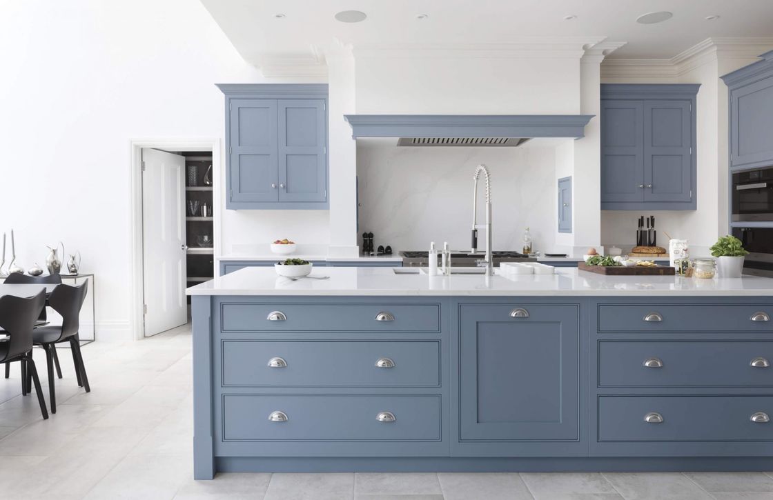 Puertas Shaker Madera sólida Pantry personalizada Pvc sencillo gabinete de cocina de oficina multifuncional