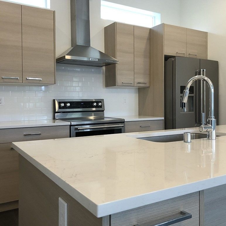 Armarios de muebles de cocina de color carilla personalizados con deslizador de cajón y diseño moderno