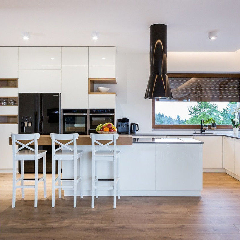 Armarios de cocina personalizados de alta gama con diseños de isla y color moderno de chapa brillante