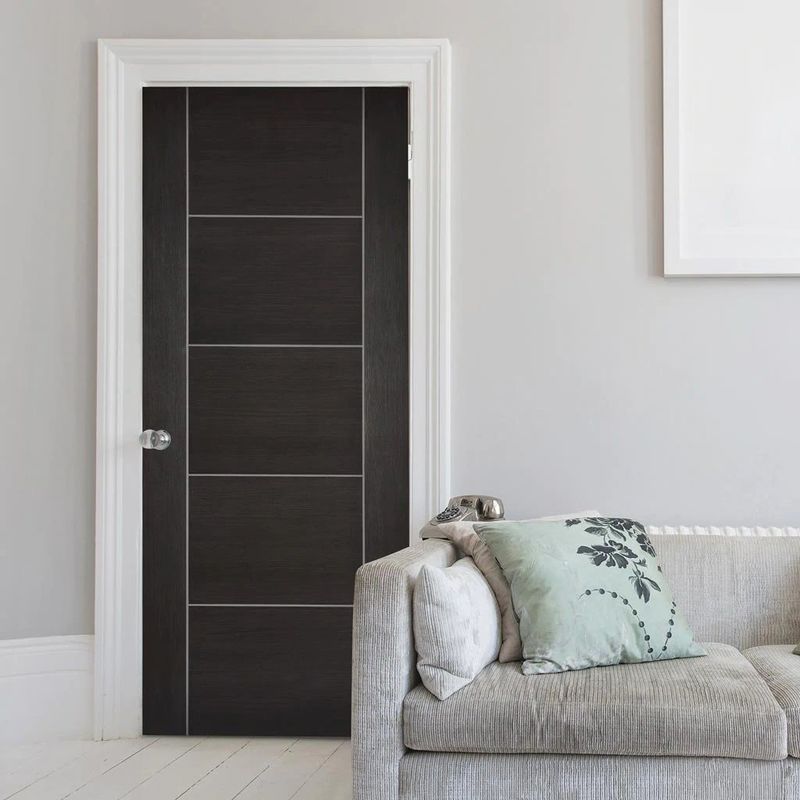 100% Protección Ambiental Tamaño a medida Puerta interior de madera sólida moderna para el final de la casa