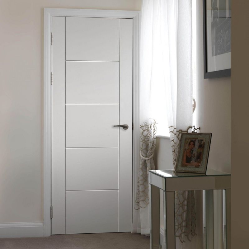 Puertas interiores de madera maciza de diseño moderno personalizado para casas de varios colores