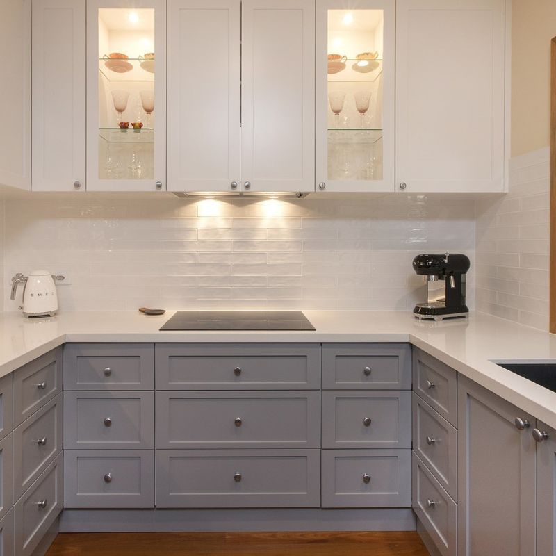 Cabinet de cocina de estilo europeo de tamaño personalizado con diseño moderno y garantizado