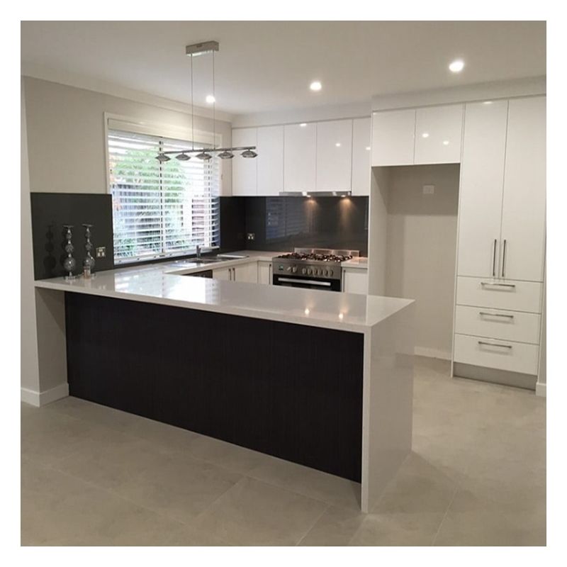 Armarios de cocina modulares personalizados con diseño sin pintura brillante y panel de puerta del agitador