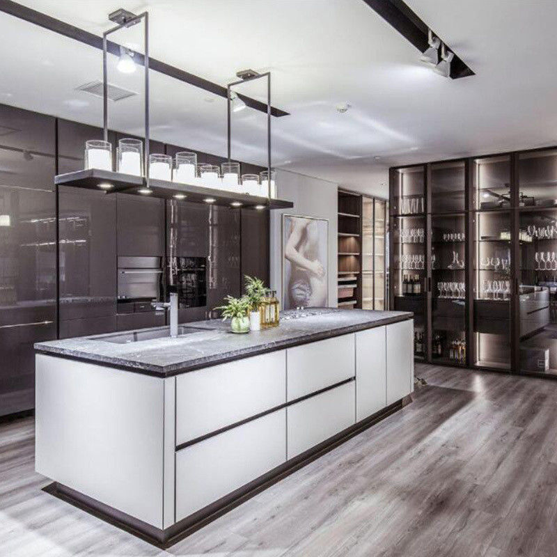 Muebles italianos ventajosos para villas y apartamentos