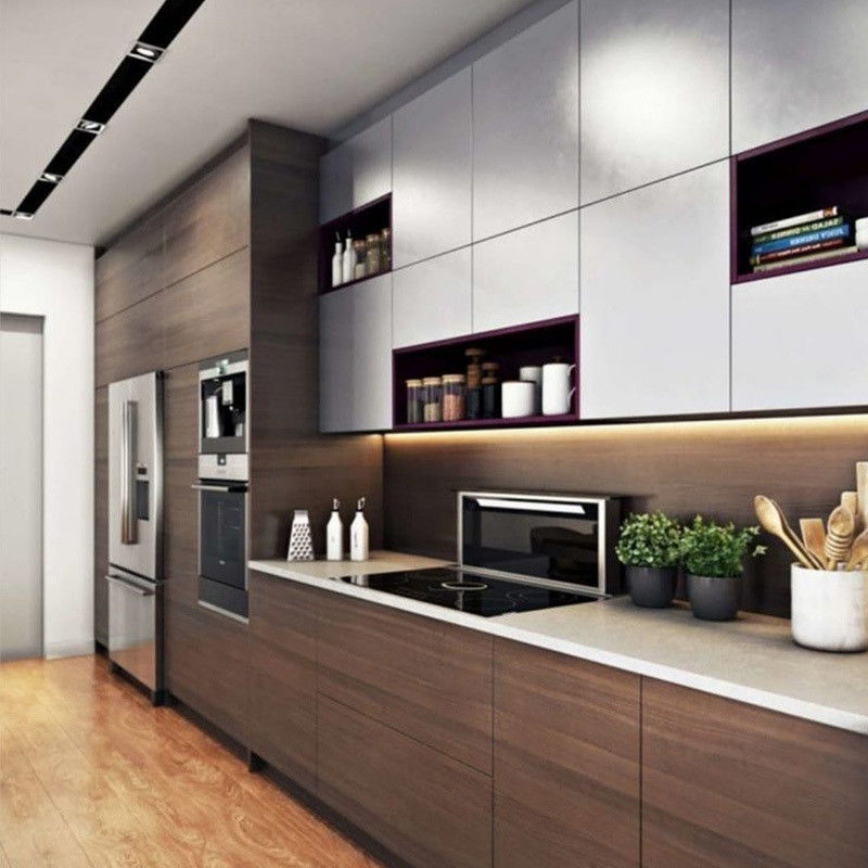 El gabinete de la pared de la cocina de madera maciza en diseño moderno con tamaño personalizado e impermeable
