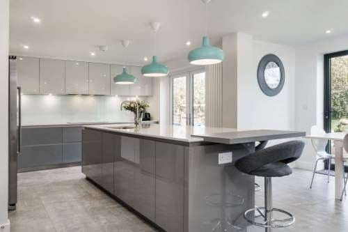 Tamaño personalizado Muebles italianos cocina inteligente gabinetes de pared para estilo de diseño moderno