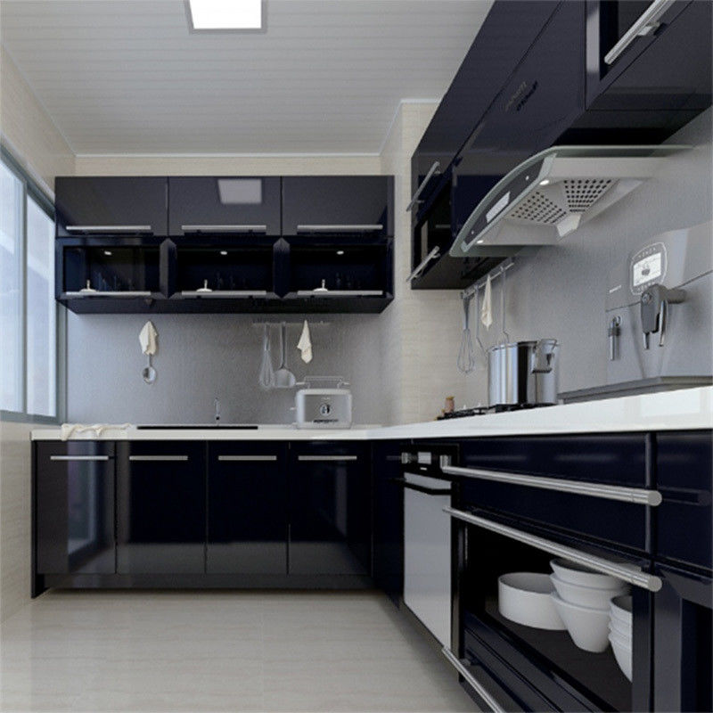 Armarios de cocina de diseño moderno con puertas de estilo Shaker y acabado de laca
