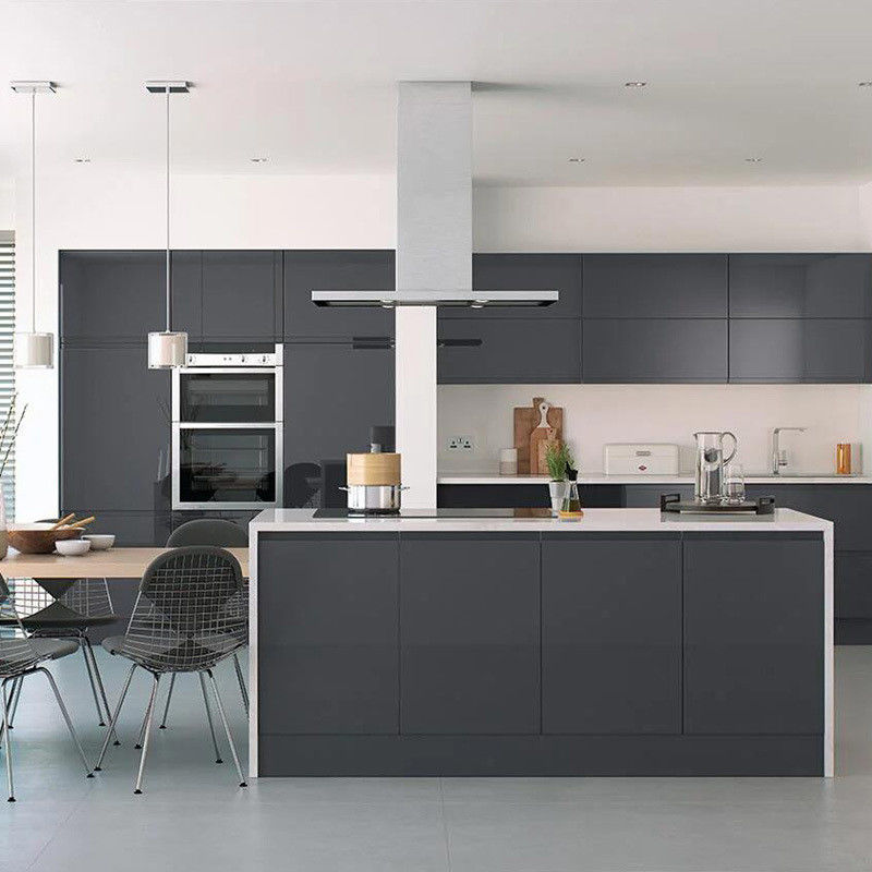 Gabinete de cocina modular de diseño moderno personalizado con puertas de acabado de madera sólida y laca