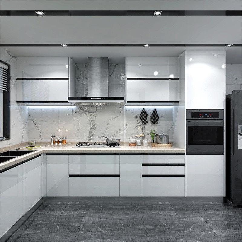 Armarios de cocina modulares de madera resistentes al agua de estilo europeo con tamaño personalizado