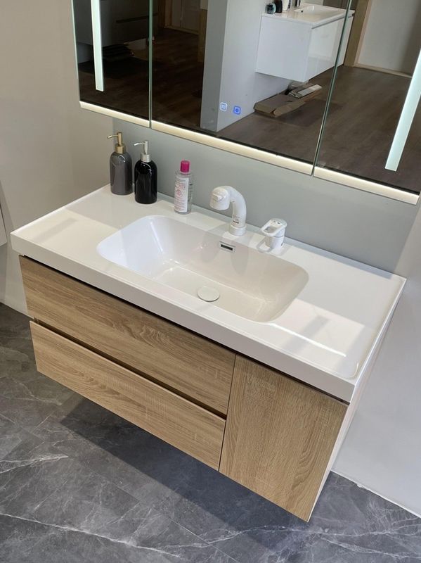 Hotel Baño Rectángulo Pared montada Vanidad con decoración de escritorio de piedra de cuarzo