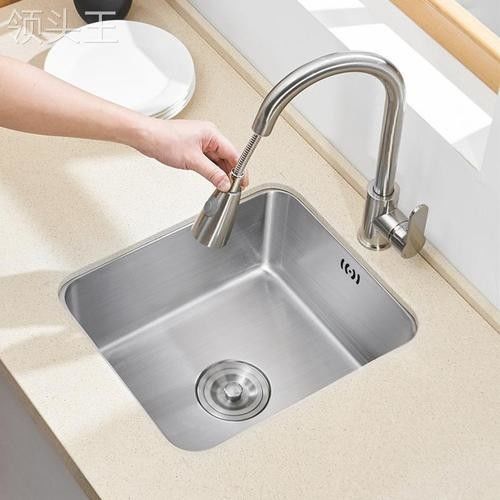 Armario de cocina de conjunto completo de Vietnam con material Mdf grabado en estilo de diseño moderno
