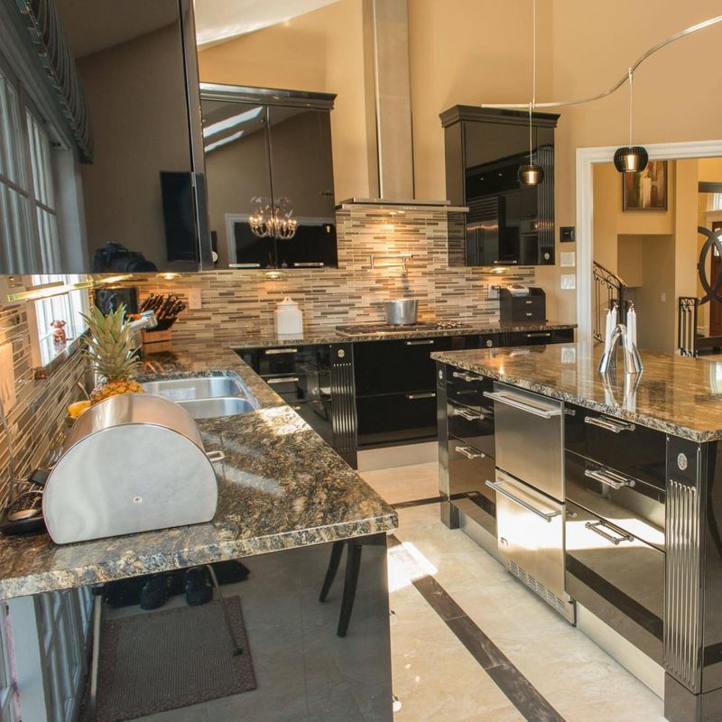 Armarios de cocina de PVC negro con diseño moderno y color personalizado