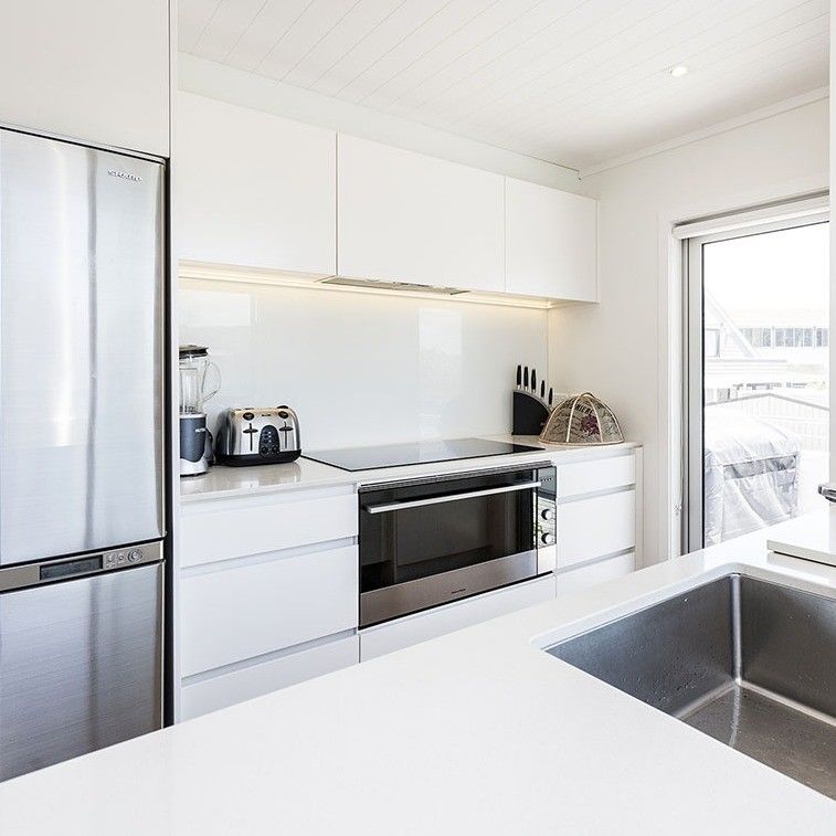 Cabinetero de cocina blanco hecho de MDF para muebles de cocina