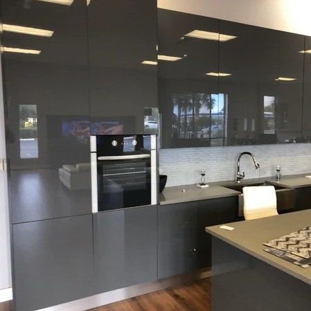 Cubierta de escritorio de borde plano YALIG Malasia Pvc moderno gabinete de cocina para platos duradero