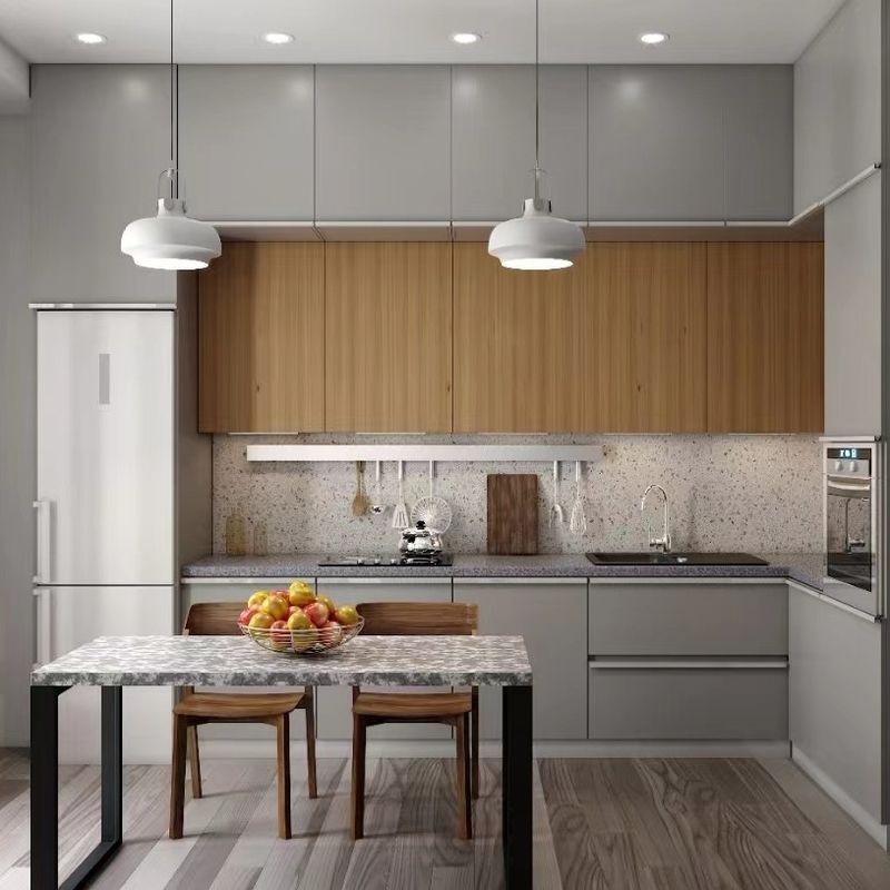 Muebles de cocina modernos con hardware Blum y diseño de madera de color carilla personalizado