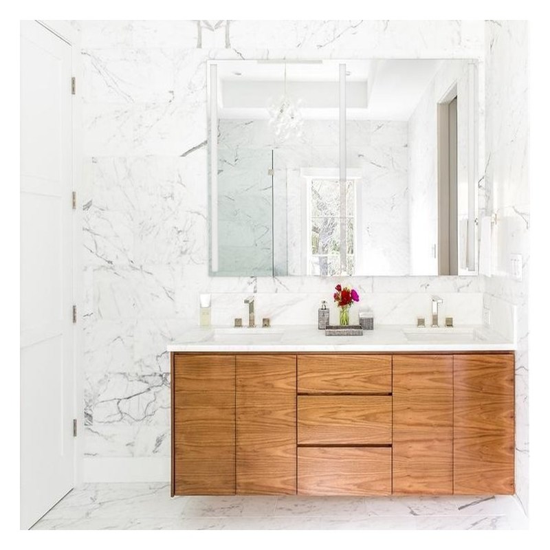 Cabinet de baño de madera oscura de diseño moderno con montaje en la pared y panel de puerta de contrachapado