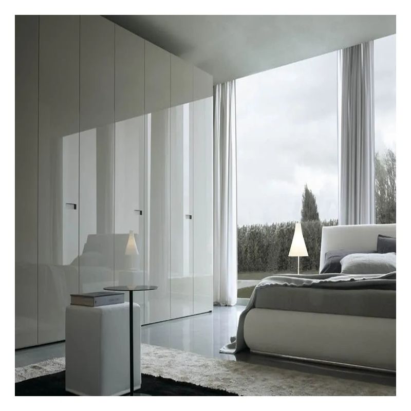 Muebles para el hogar Panel acrílico brillante de madera sólida Armario de dormitorio con puerta de vidrio negro