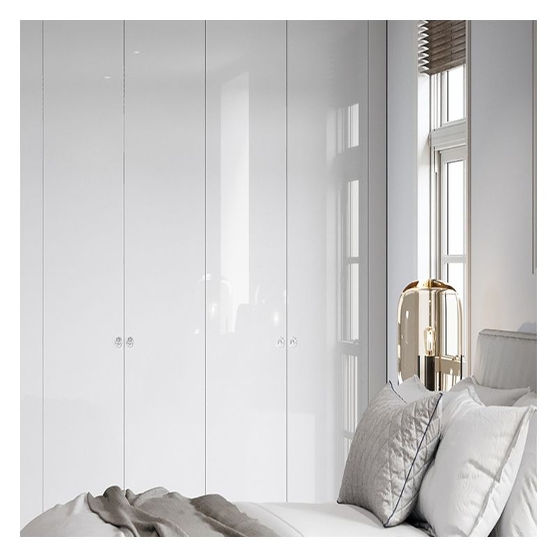 Muebles para el hogar Panel acrílico brillante de madera sólida Armario de dormitorio con puerta de vidrio negro