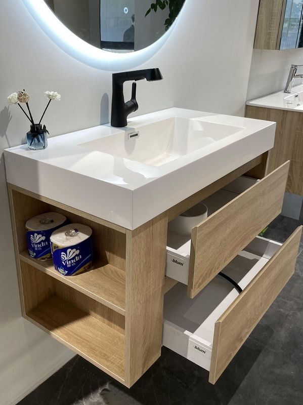 Muebles de baño de hotel tamaño personalizado impermeable piso de vanidad montado y ahorrando espacio