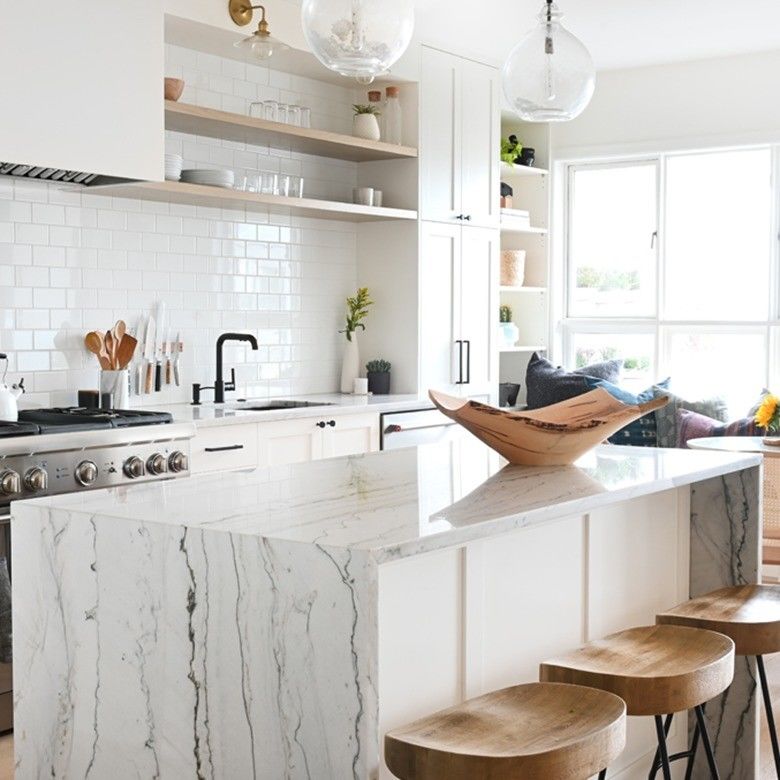 Cabinet de la despensa de la cocina de acrílico RTA con estilo de diseño de esquina mágica