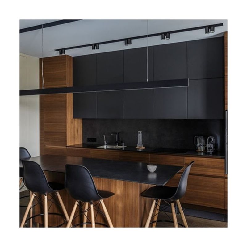 Armarios inteligentes para habitaciones, armarios de cocina y hornos modernos en negro mate para clientes finales