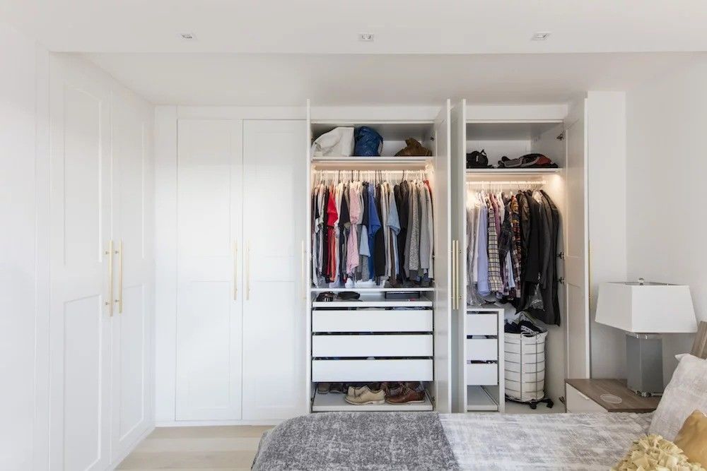 2024 Dormitorio de alta gama resistente a la humedad Armarios de madera para muebles para el hogar