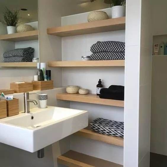 Armarios de baño modernos de la esquina nórdica con espejo de luz LED y combo de vanidad