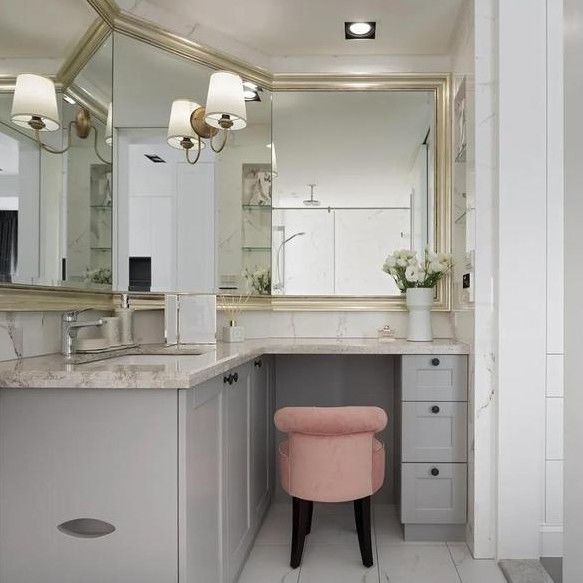 Armarios de baño modernos de la esquina nórdica con espejo de luz LED y combo de vanidad