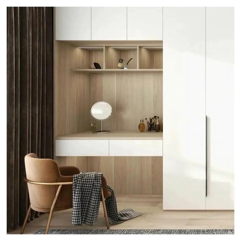 Tabla de vestir de madera moderna con espejo para el dormitorio gabinete de pared y ropa armario