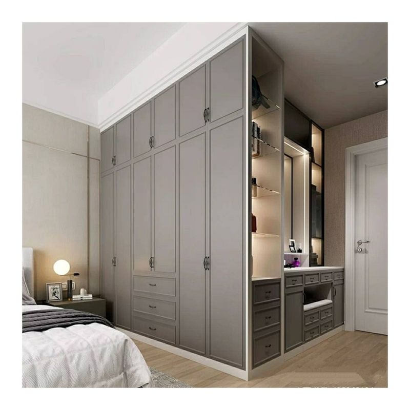 2024 Popular Gray Shaker Puerta Armario Estilo de madera moderno para el hogar Estantes de ropa Armarios
