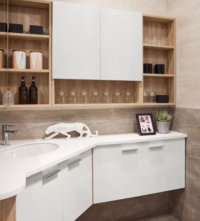 Cabinet de espejos de baño de madera china para el almacenamiento delgado en la pared montaje de la vanidad