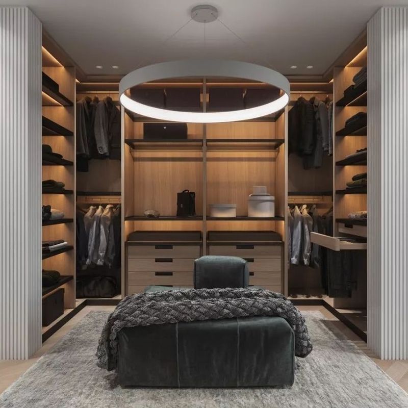 Estilo de diseño contemporáneo lujo gris en forma de U MDF paseo en armario armarios NO plegados