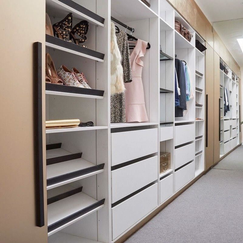 Grano de madera natural personalizado Larga tela abierta Camina en el armario con estilo moderno