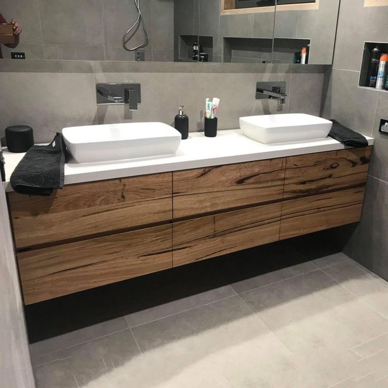El gabinete de baño de roble de YALIG es de diseño moderno y 38-46 de ancho.