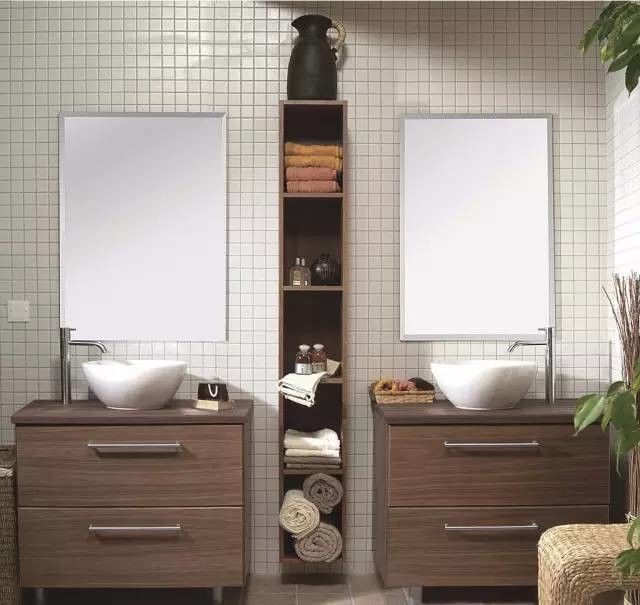 El armario de madera sólida para baños pequeños incluye espejo y encimera de YALIG