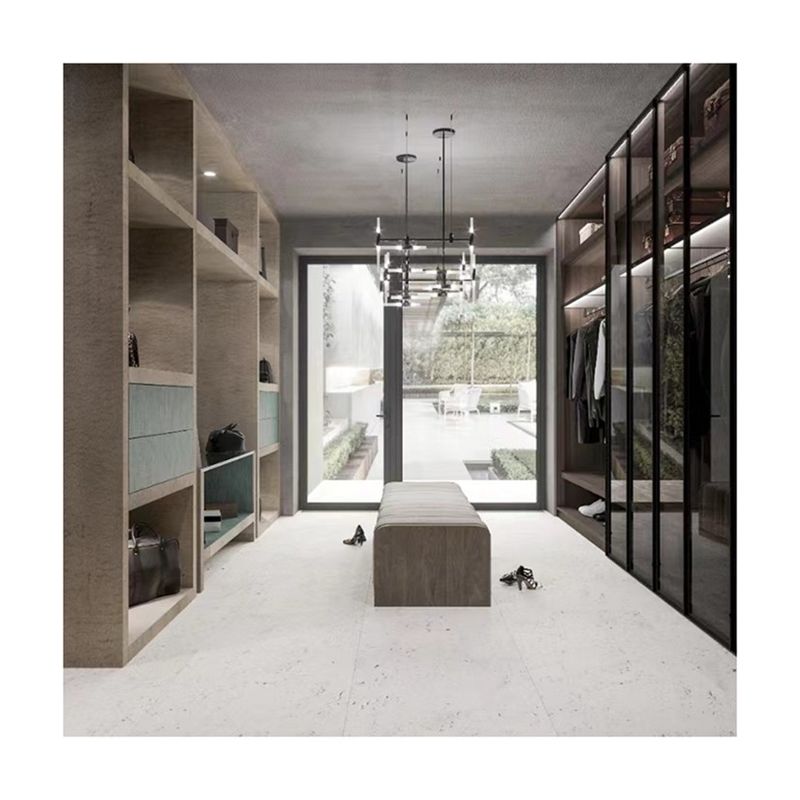 Largo paseo de madera en el armario incorporado para el apartamento moderno 2D / 3D y diseño de alta gama